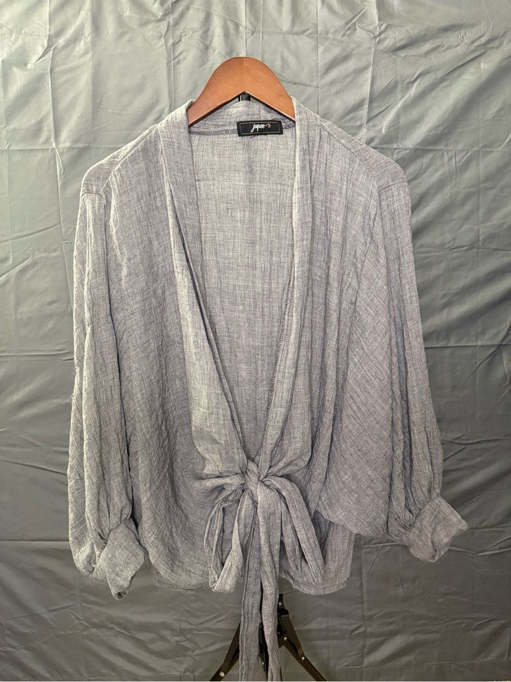Jupee Gray Heather Tie Front Wrap Cropped Blouse